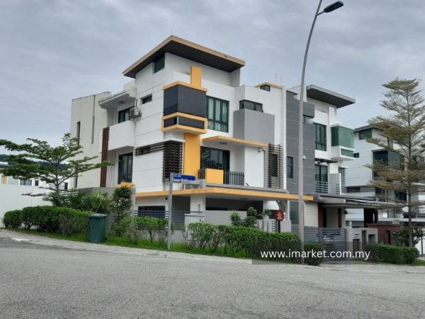 3 Storey Corner Semi-D with Lift at Sunville, Kajang