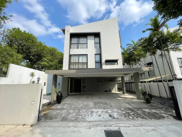 20 Trees West Bungalow Taman Melawati 3 Storey Bungalow