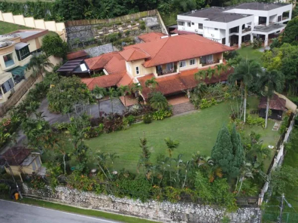 Huge Land Bungalow House in Bukit Gasing, Petaling Jaya